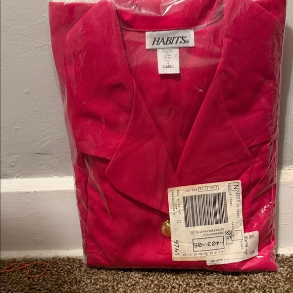 Vintage 
Habits Fuchsia Blazer 2 Piece - Picture 2 of 11